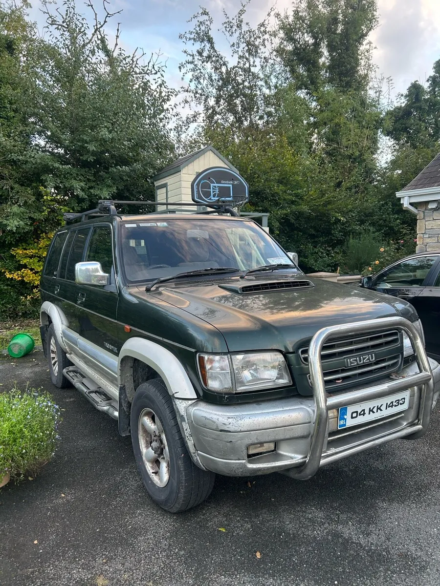 3.1 Isuzu Trooper - Image 2