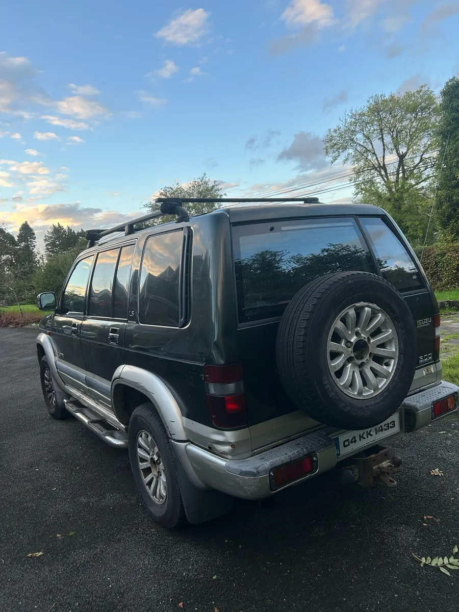 3.1 Isuzu Trooper - Image 4