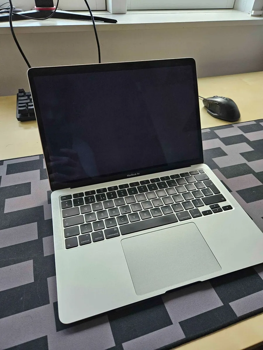 MacBook Air (16GB RAM, 500GB HDD), great condition - Image 4