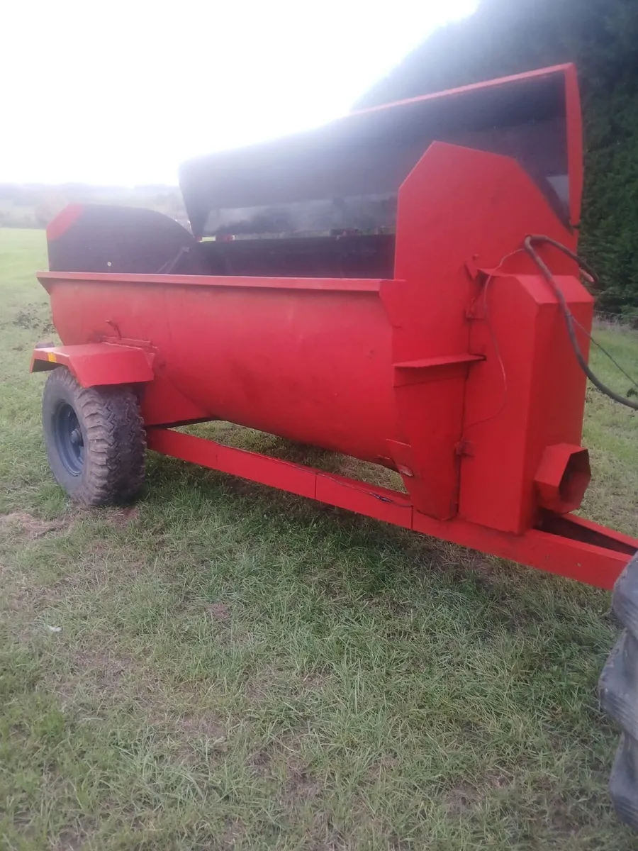 Tanco dung speader for sale - Image 4