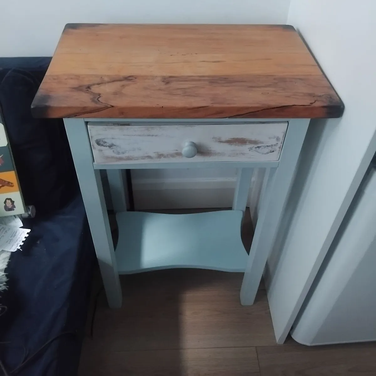 Side table - Image 1