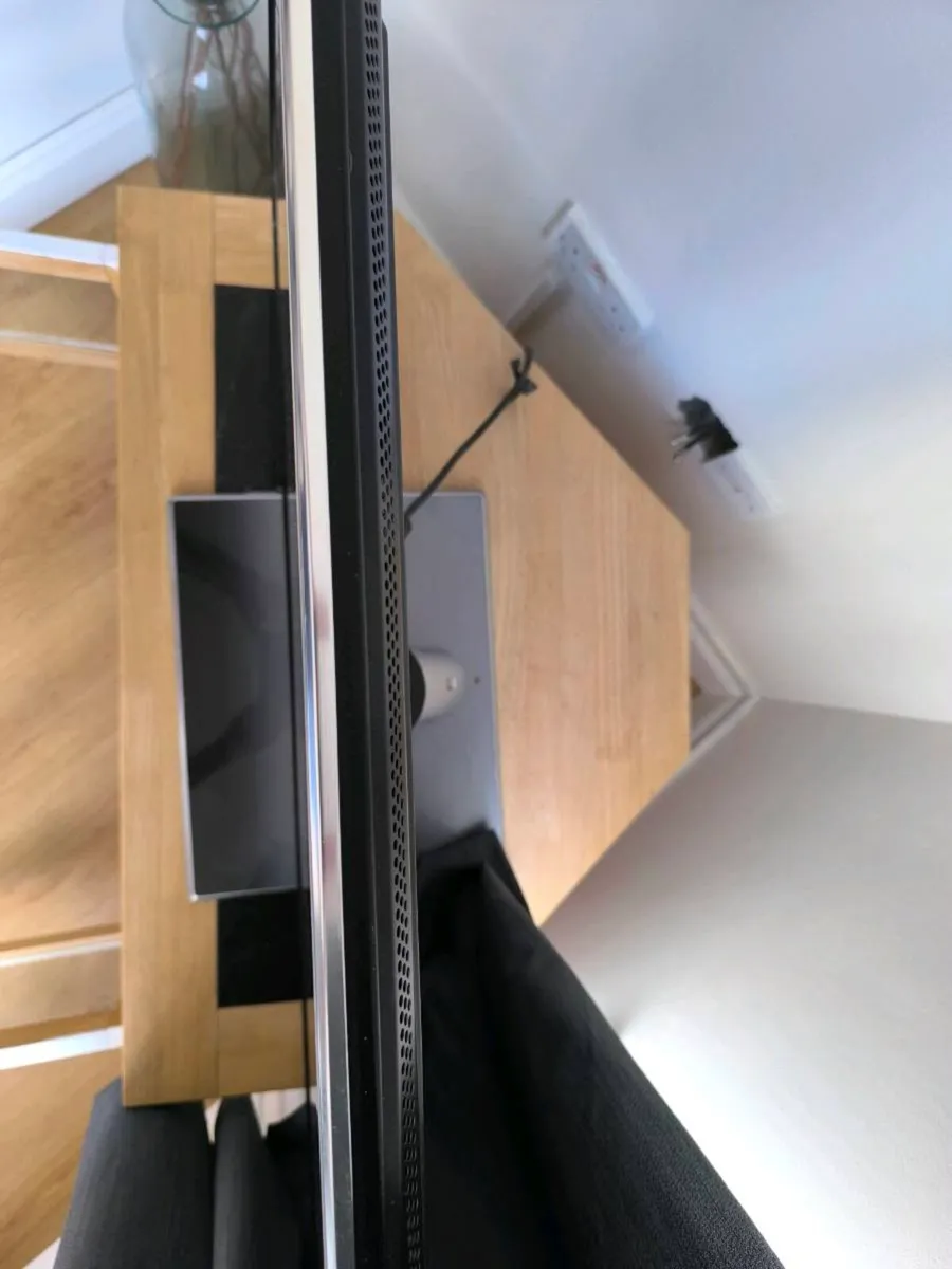 TV unit and Sofa - Image 3