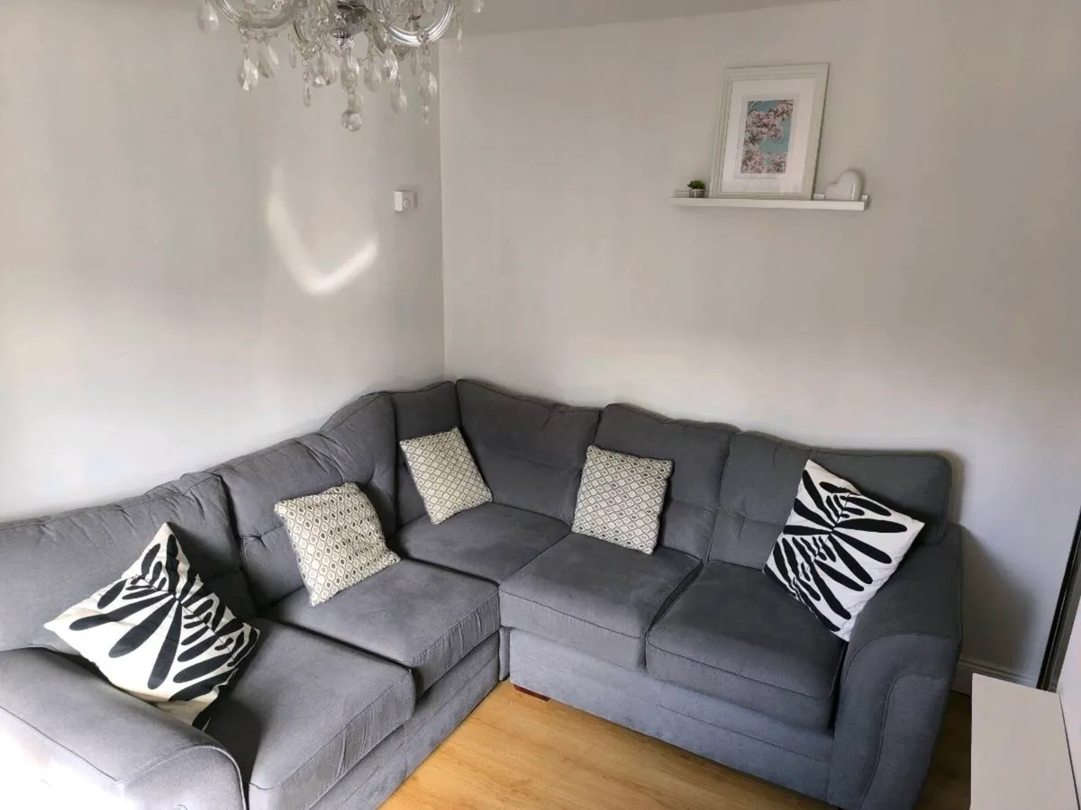 TV unit and Sofa - Image 4