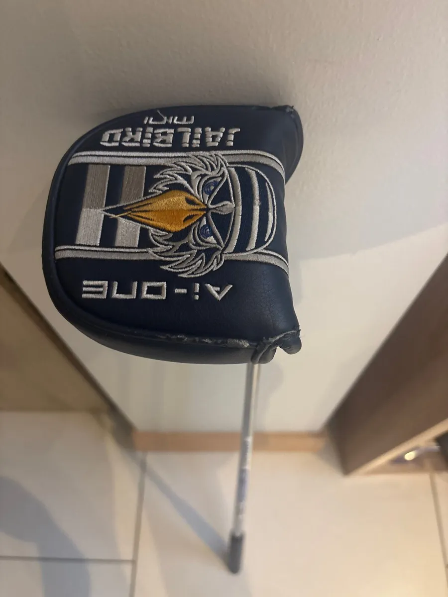 Odyssey Ai-ONE Jailbird Mini Putter - Image 1