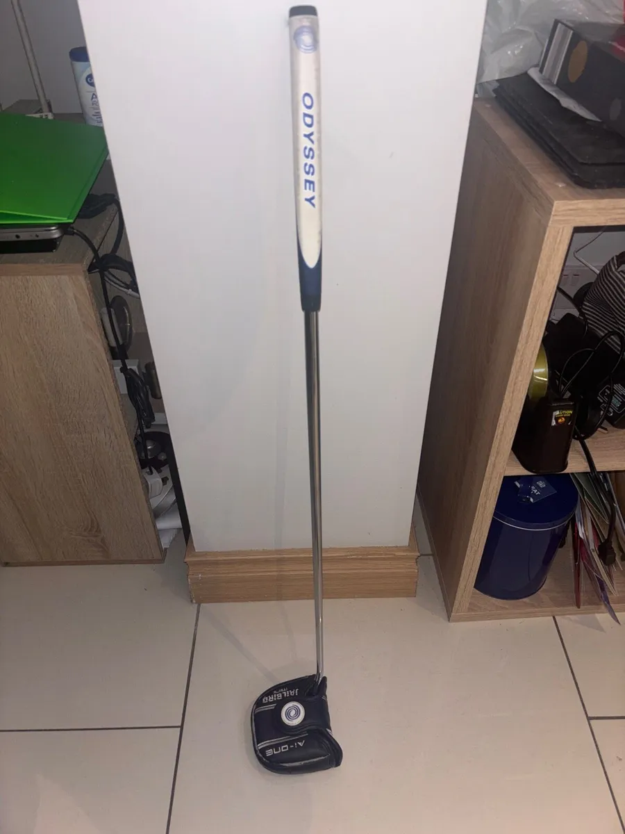 Odyssey Ai-ONE Jailbird Mini Putter - Image 2
