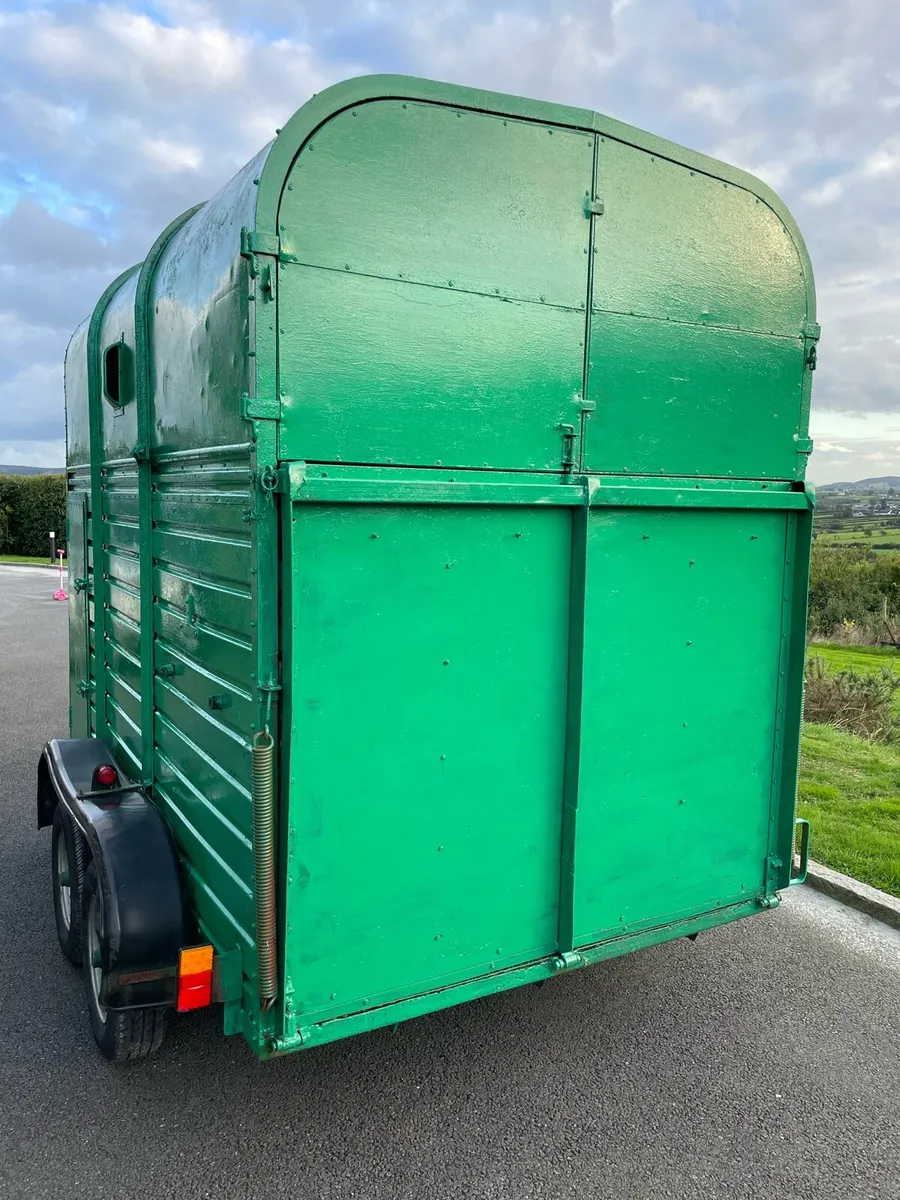 Horse Trailer / Livestock Trailer - Image 4