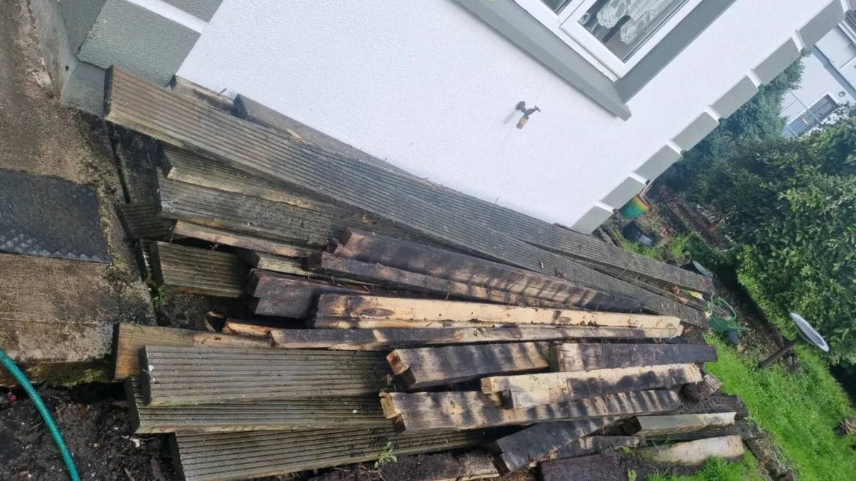 FREE Large amount of FIREWOOD - Image 1