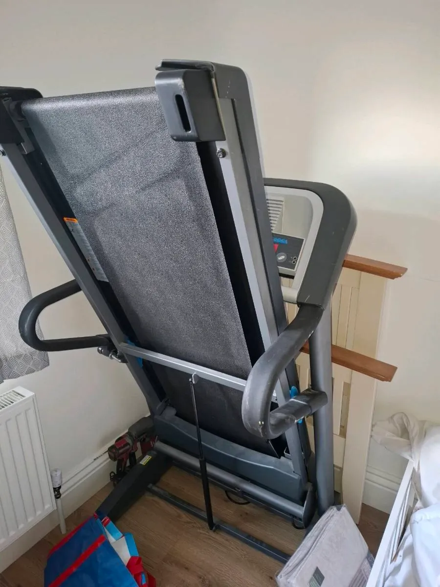 Tread mill - Image 3