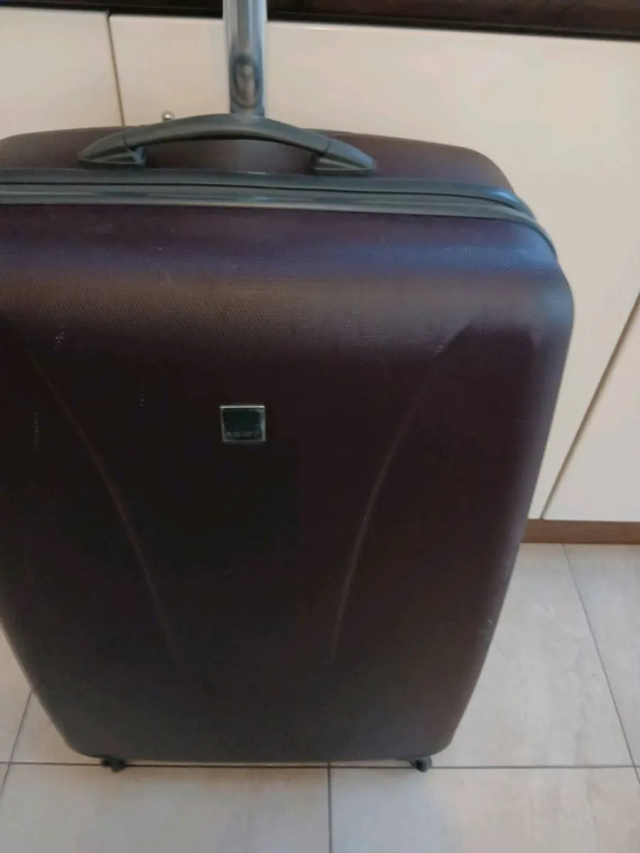EXTRA LARGE HARD TYPE SUITCASE 4 WHEELS - Image 4