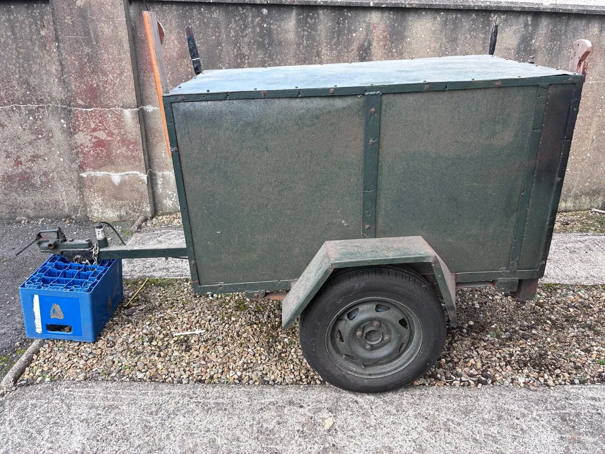 Dog Trailer - Image 2