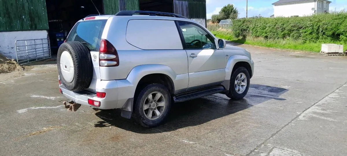Toyota landcruiser - Image 2