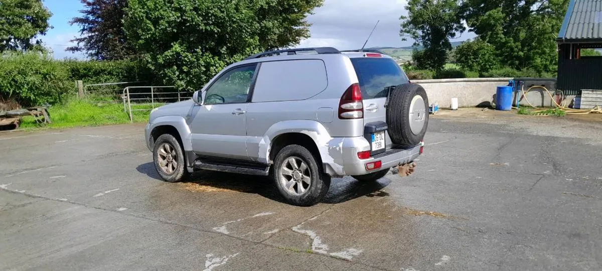 Toyota landcruiser - Image 4