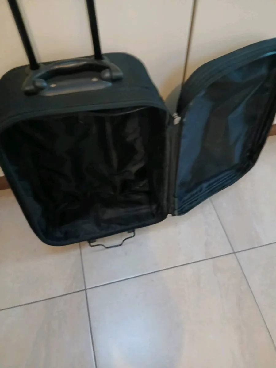 CABIN SIZE SUITCASE 2 WHEELS - Image 2