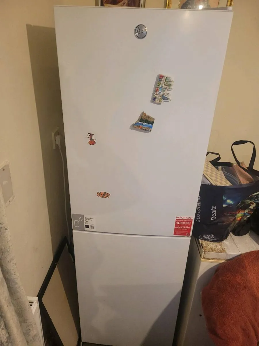 Hoover fridge freezer - Image 1
