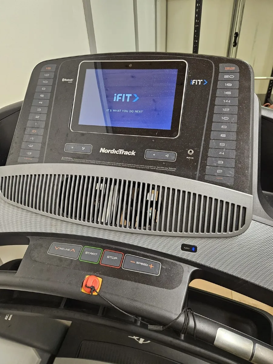 NordicTrack Commercial 1750 – Premium Treadmill - Image 3