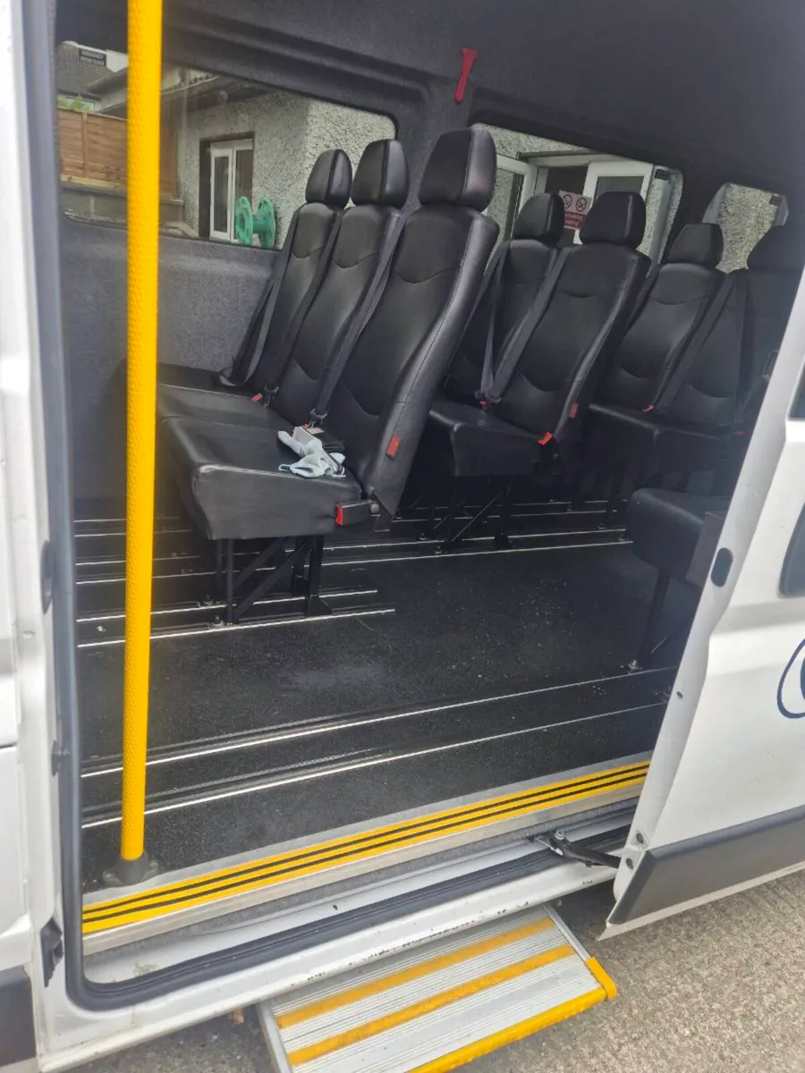Citroën relay mini bus - Image 2