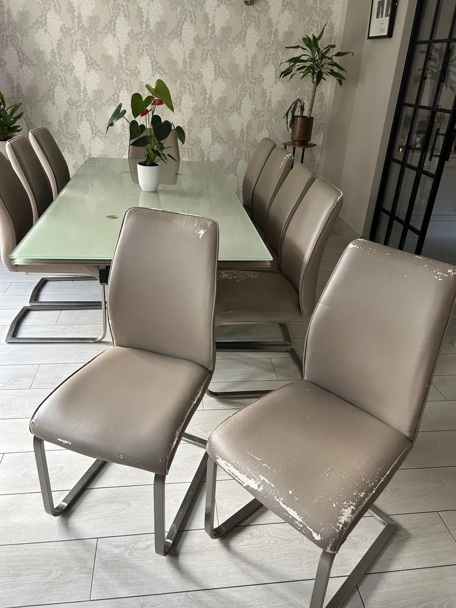Dining Table - Image 4