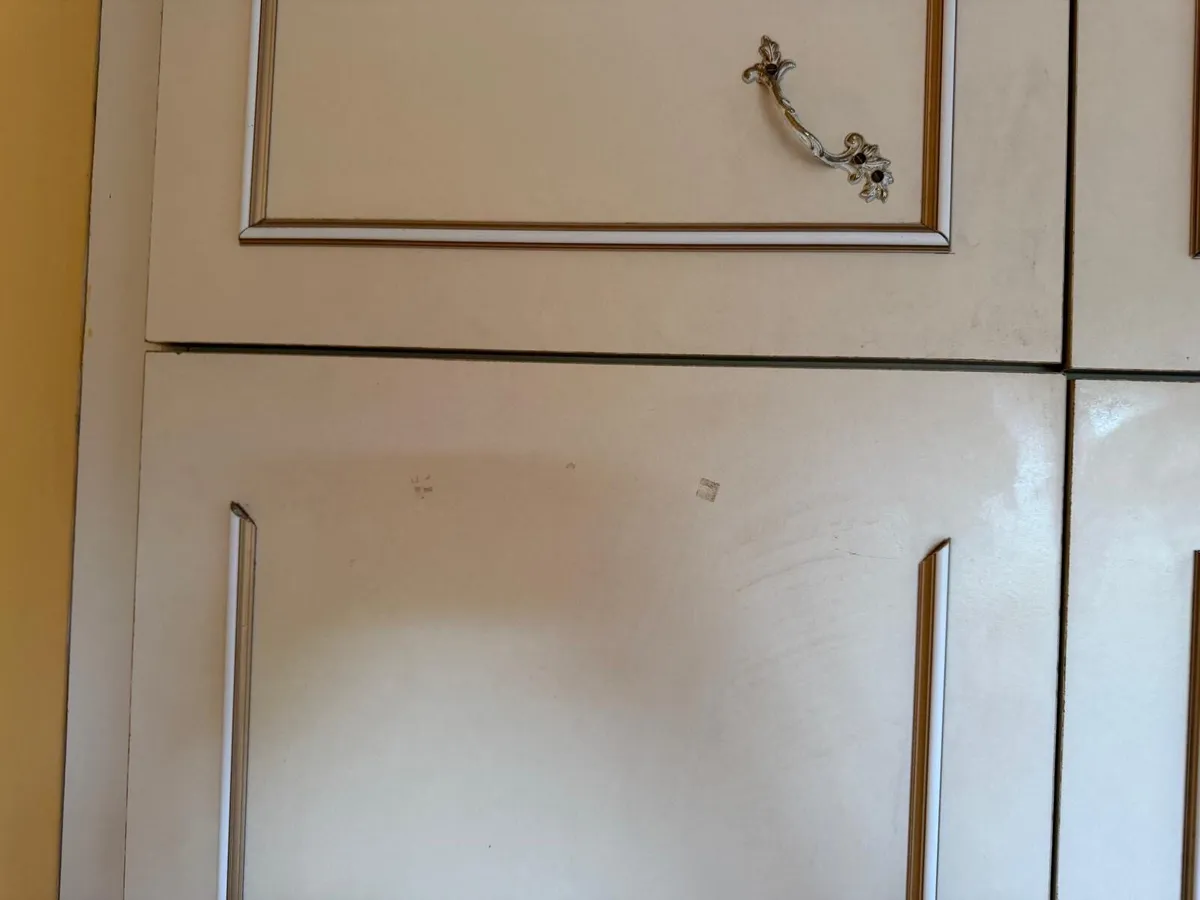 Wardrobe - Image 3