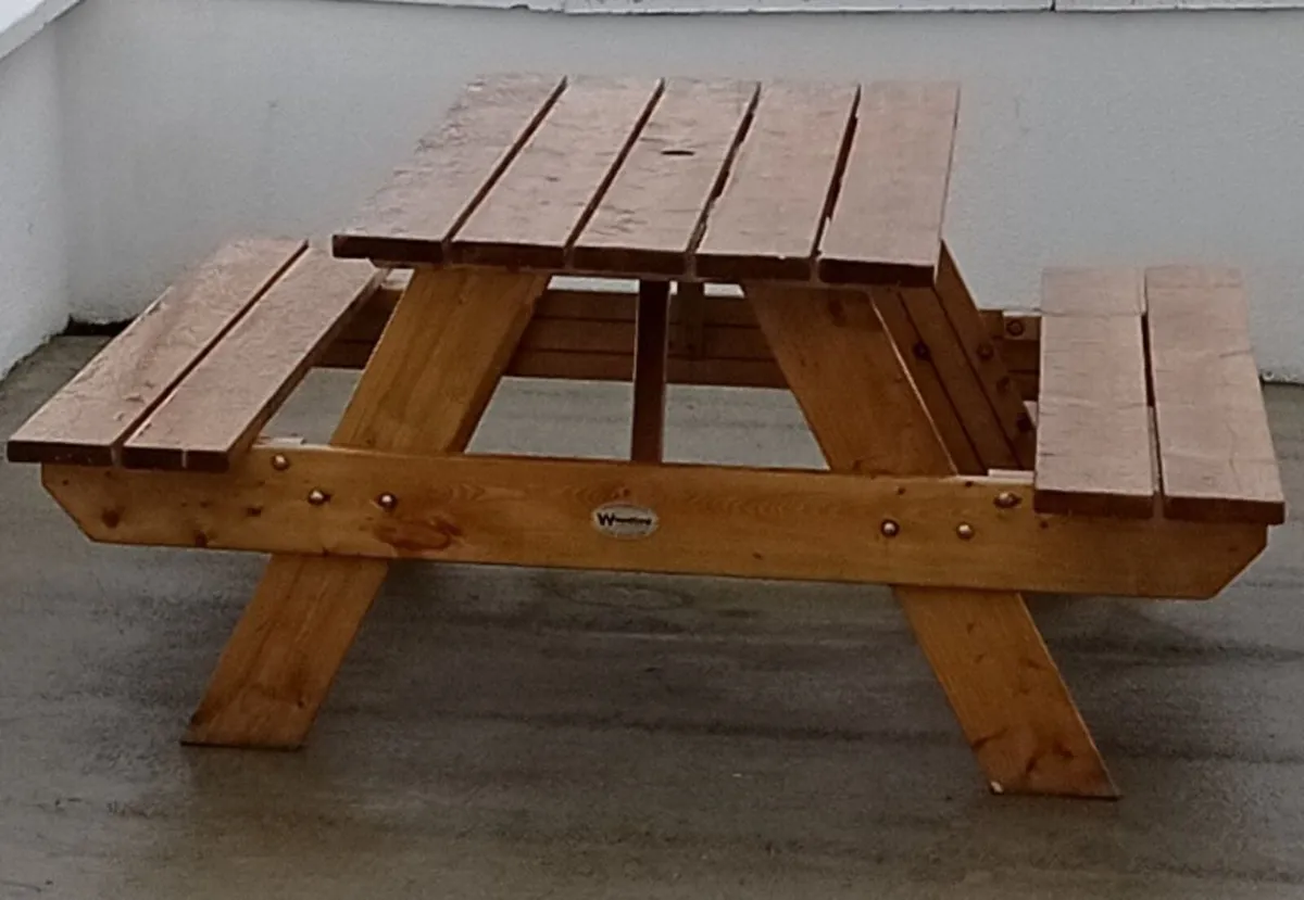 Picnic table - Image 2