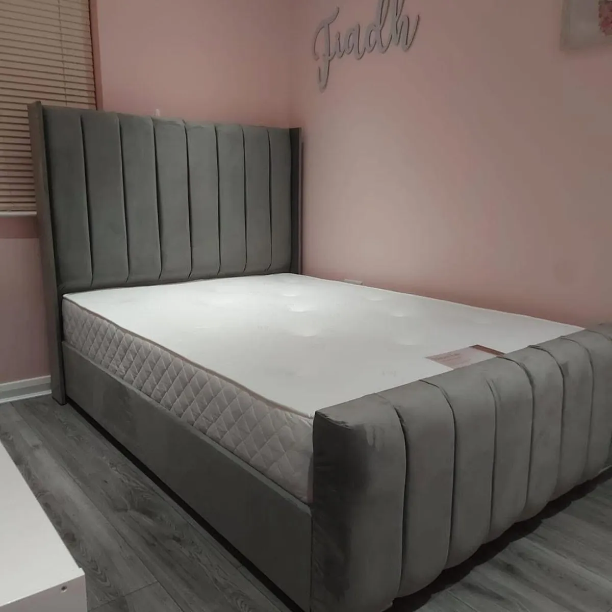Bed - Image 1