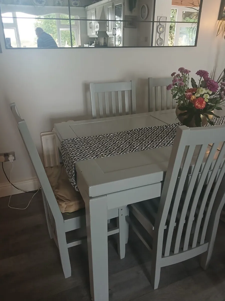 Household  Furniture - Image 2