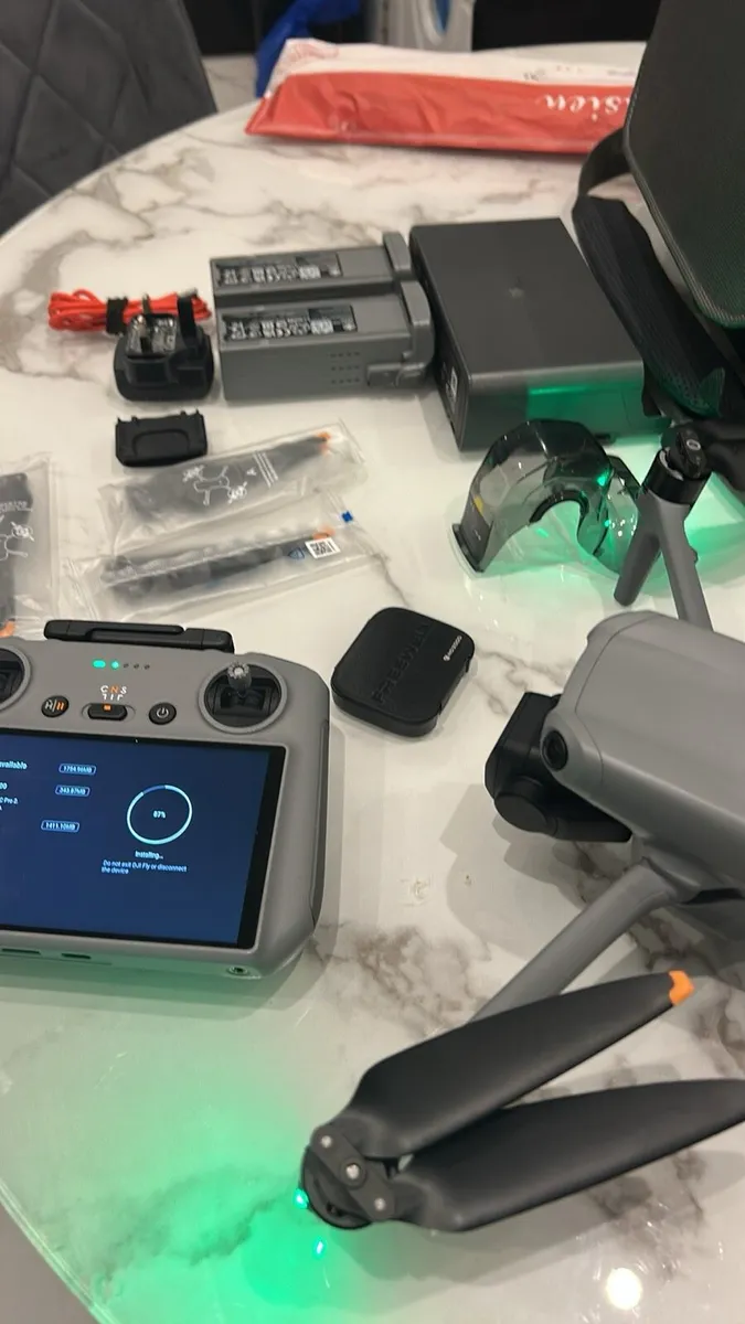 Dji air 3 as new - Image 4