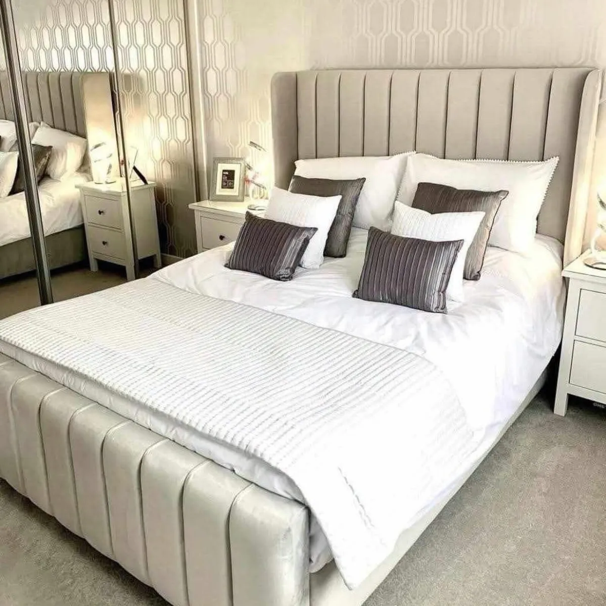 Bed - Image 1
