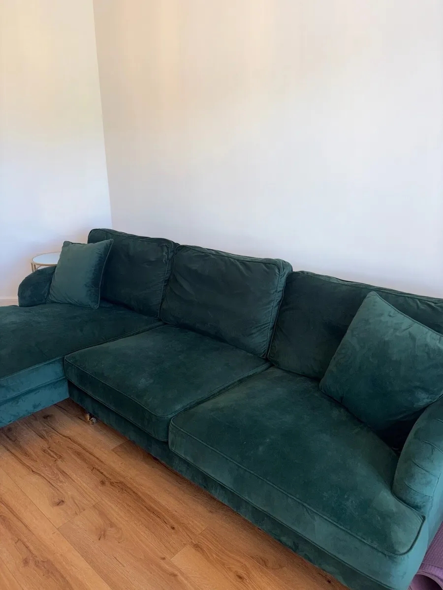 L shaped sofa - Image 4