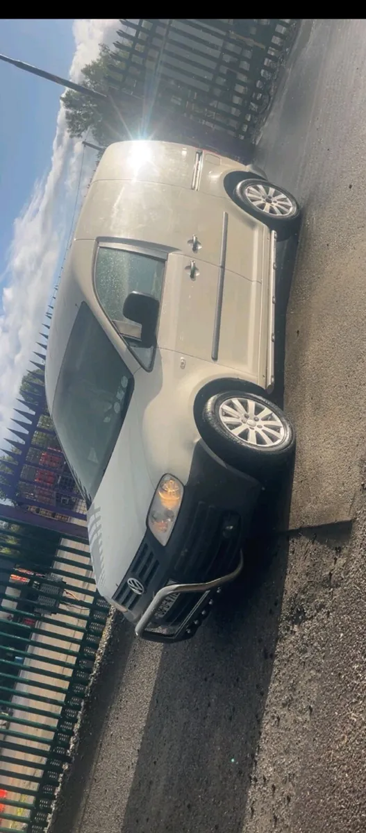\€2350//2008 vw caddy 1.9 tdi taxed and tested - Image 4