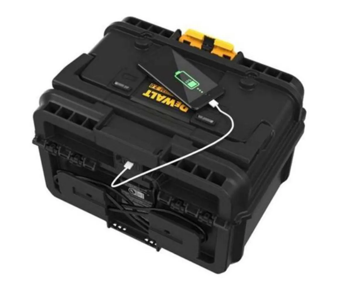 DeWalt DWST83470 ToughSystem 2.0 18V Charger Box - Image 3