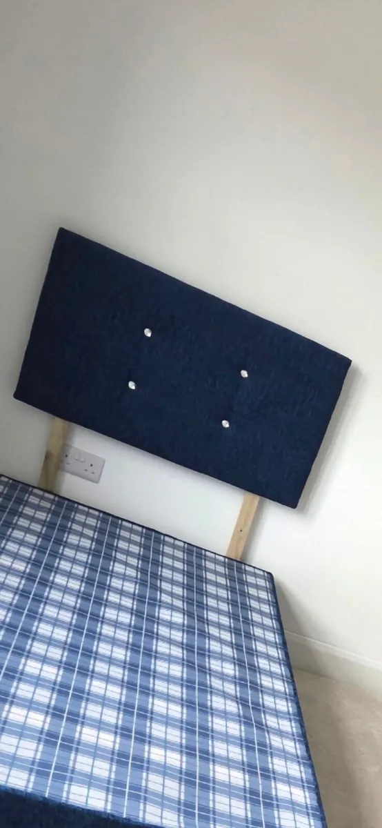 Single beds - Image 3