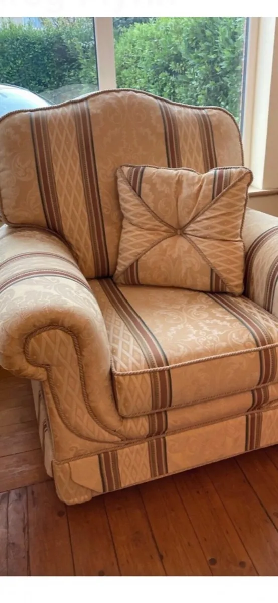 Sofa - Image 4