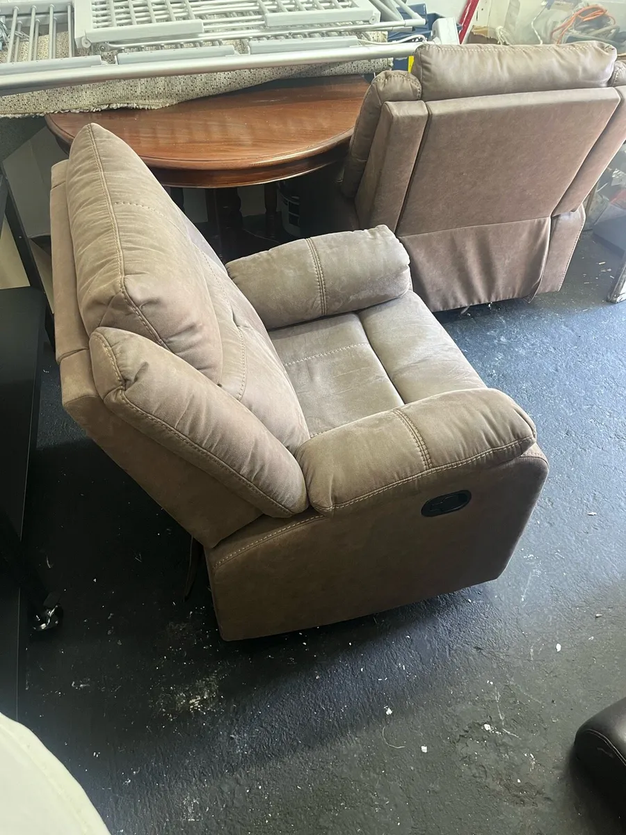 Couch - Image 3