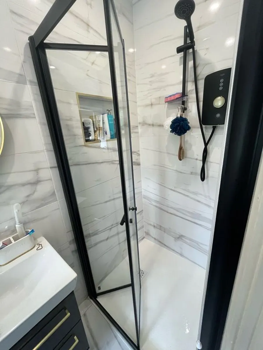 shower door - Image 2