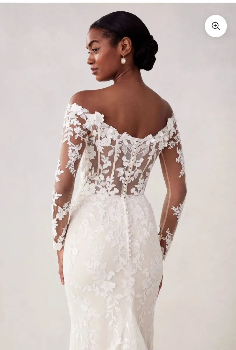 Wedding dresses - Image 4