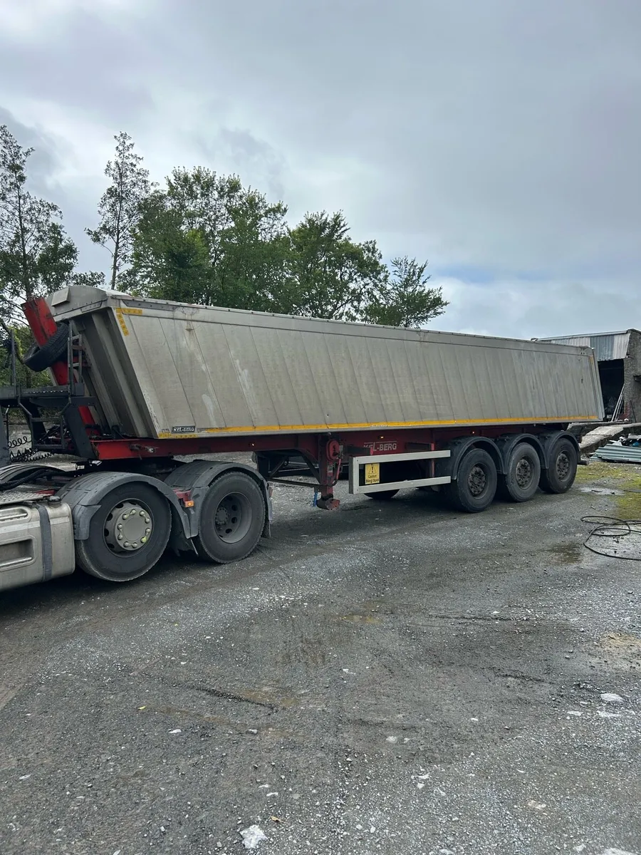Tipping trailer for sale - Image 1