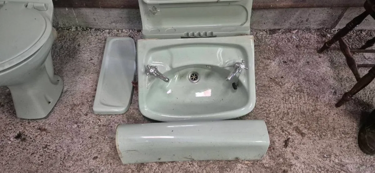 Avocado toilet suite - Image 3