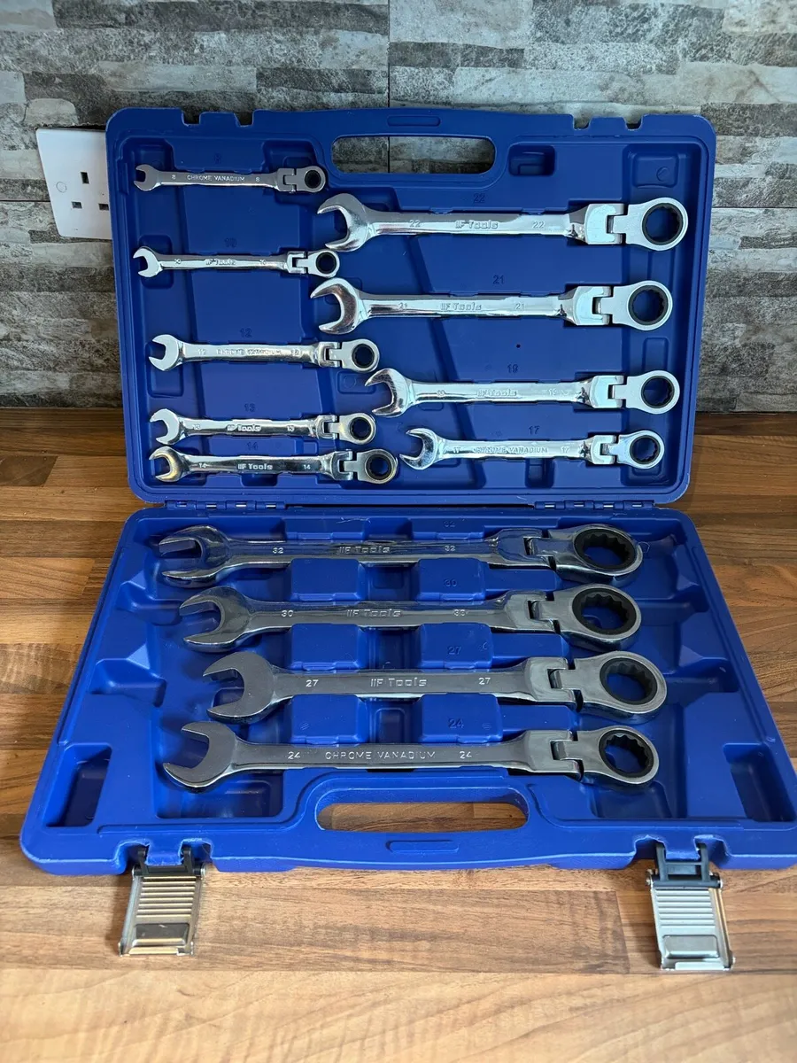 Selection of tools - Image 4