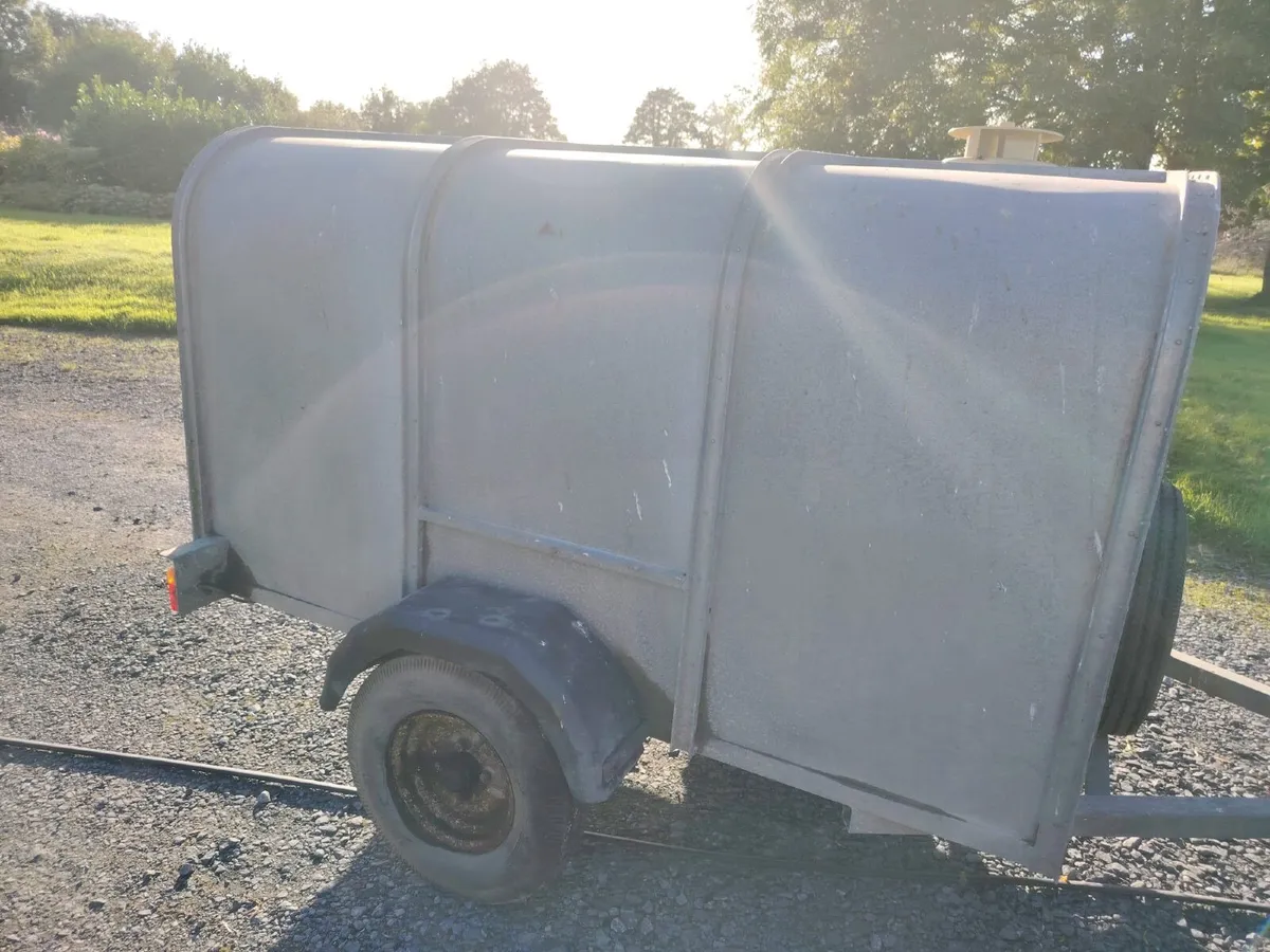 Dog Trailer - Image 2