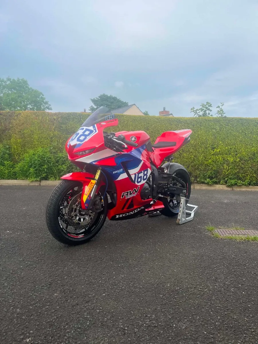 Honda CB 2021 - Image 2