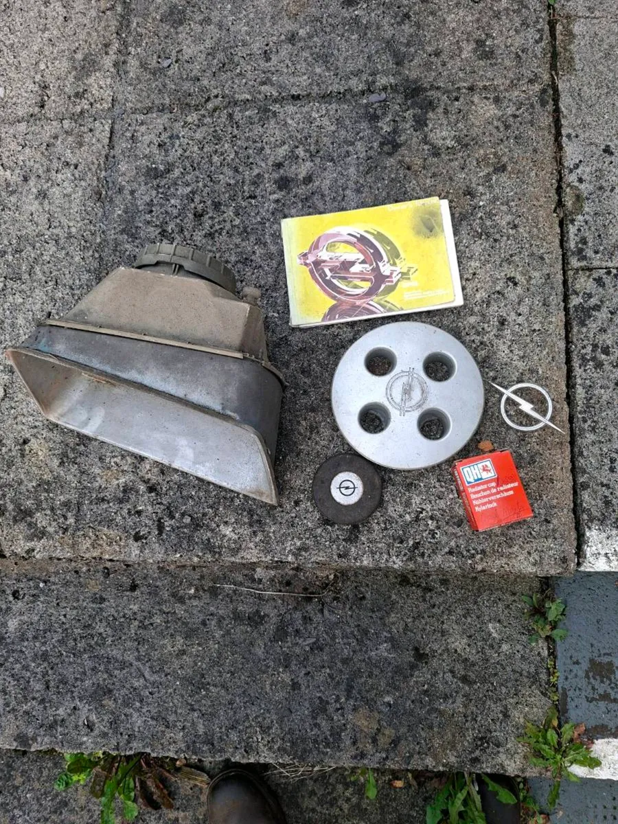 Opel Items - Image 2