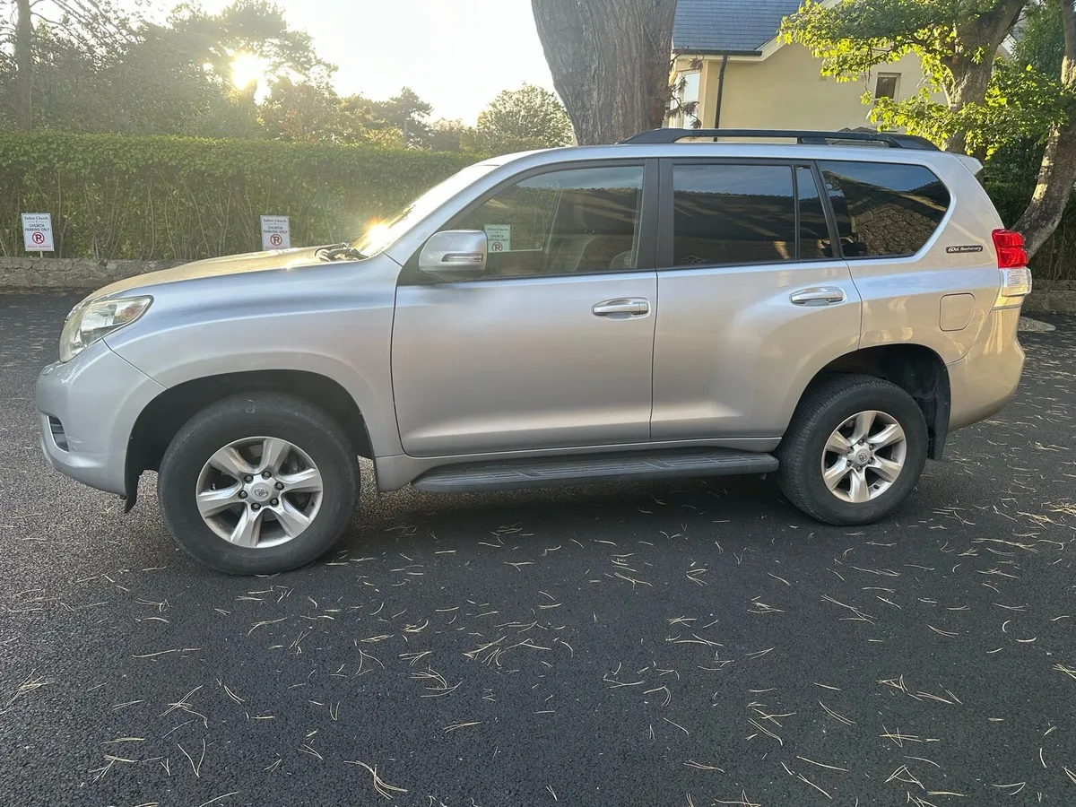 Toyota Landcruiser auto - Image 4