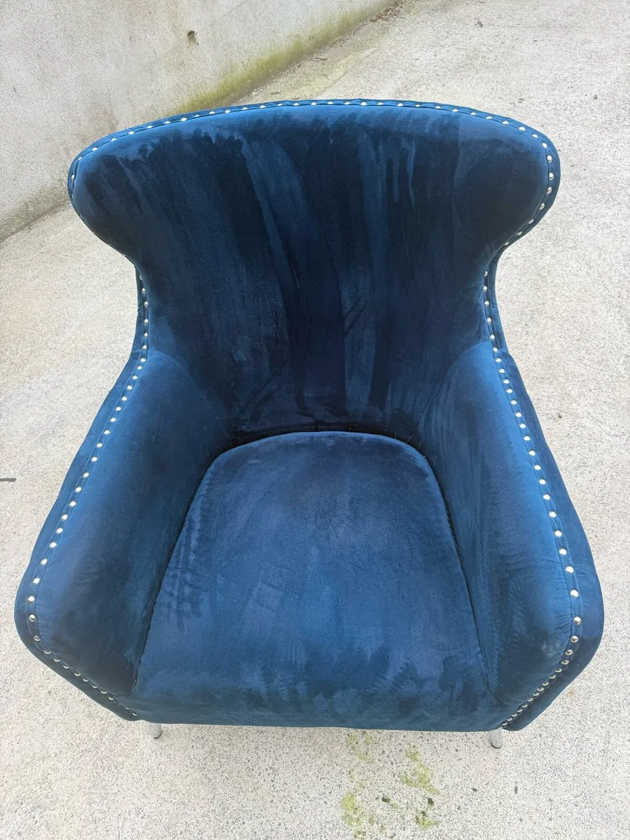 Pair of Navy Blue Armchairs – Velvet/Velour Finish - Image 4