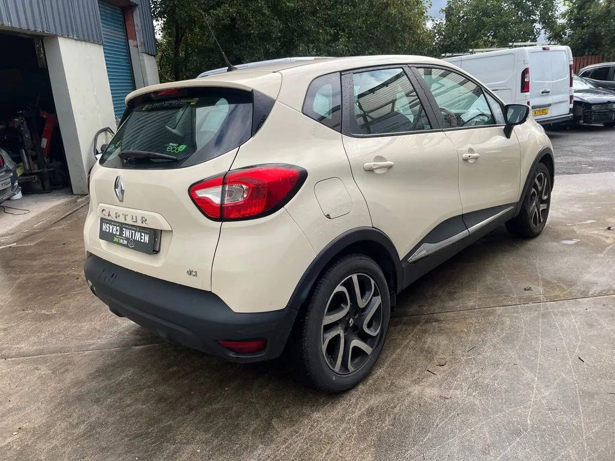 Renault capture 1.5dci 151 taxed and tested  drive - Image 4