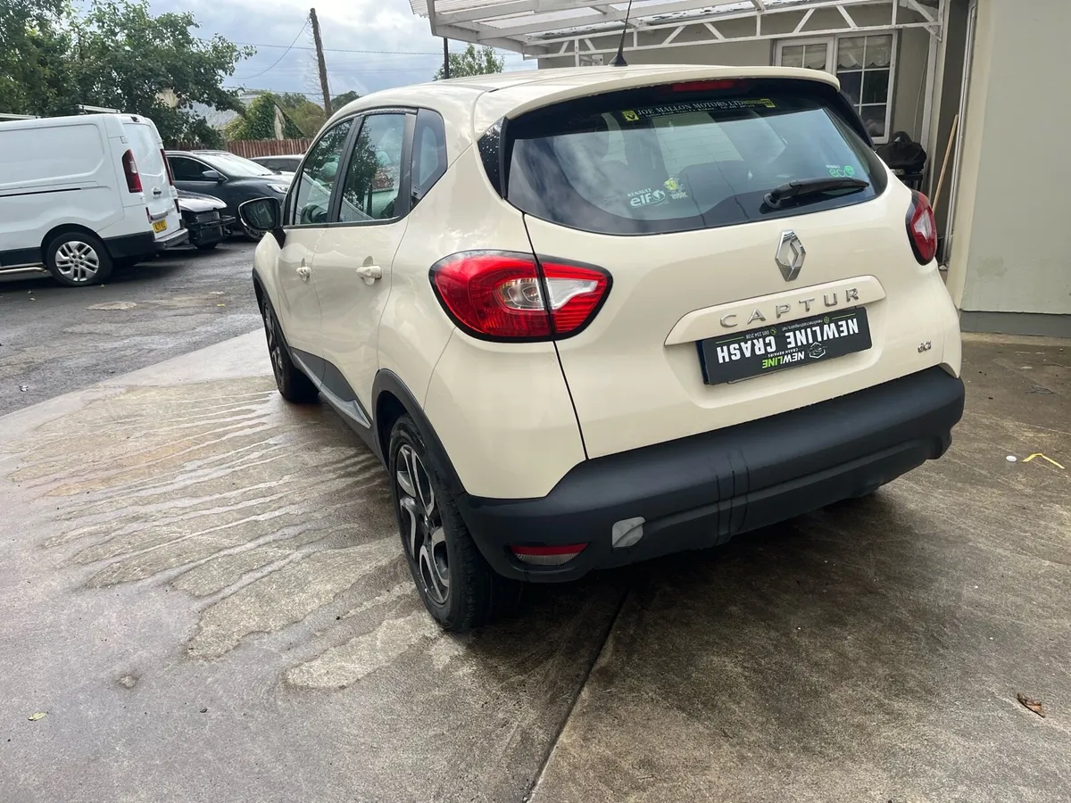 Renault capture 1.5dci 151 taxed and tested  drive - Image 3
