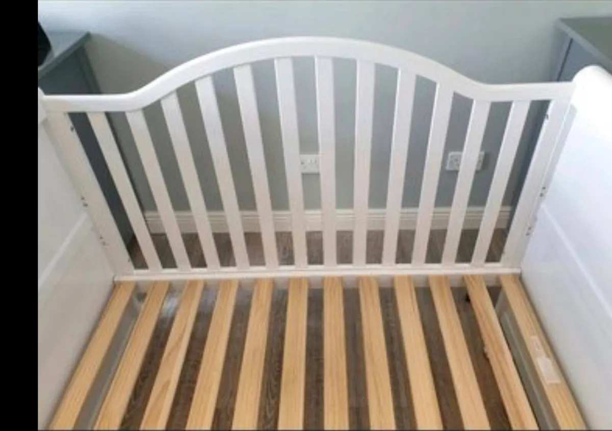Cot bed - Image 3