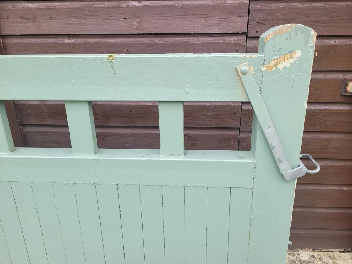 Timber gates - Image 3