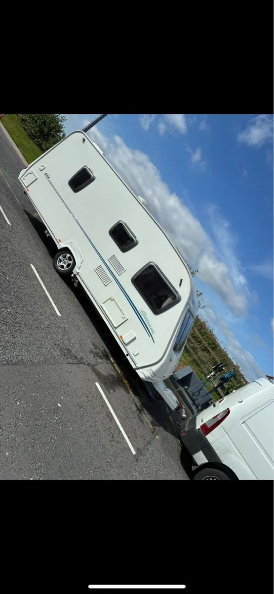 Fixed bed caravan  €6250 - Image 3