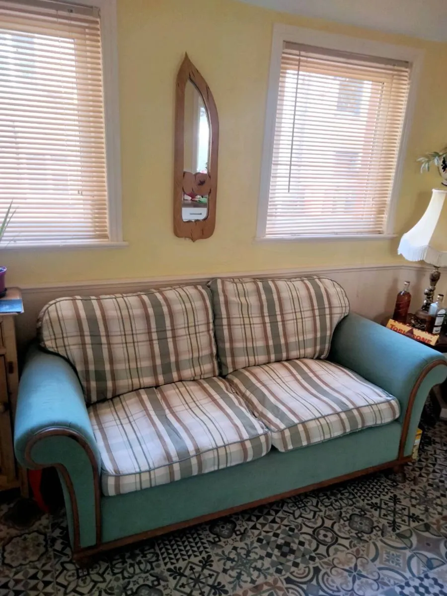 Two seater couch - Image 2