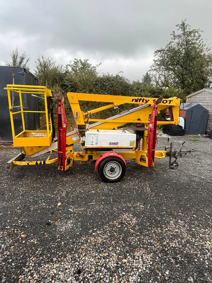 Nifty lift cherry picker trailer hoist - Image 1